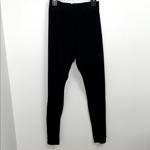 Forever 21 Black Leggings - Picture 1 of 4